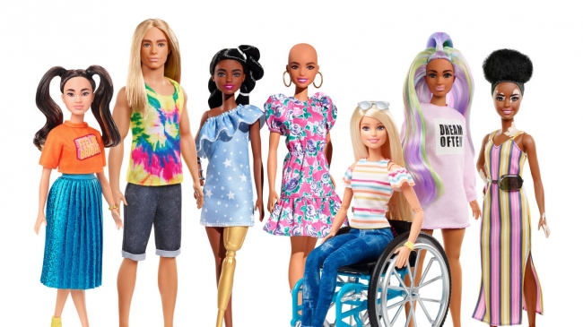 Amikor Barbie kopasz és pigmentfoltos - Világszám Online Hírmagazin